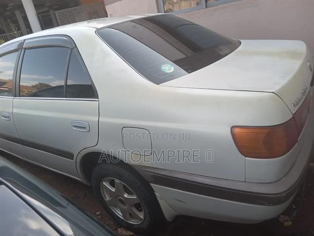 Toyota Corona Premio 1.8 FWD 1997 Silver