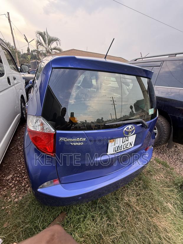 Toyota Ractis 1.5 AWD 2013 Blue