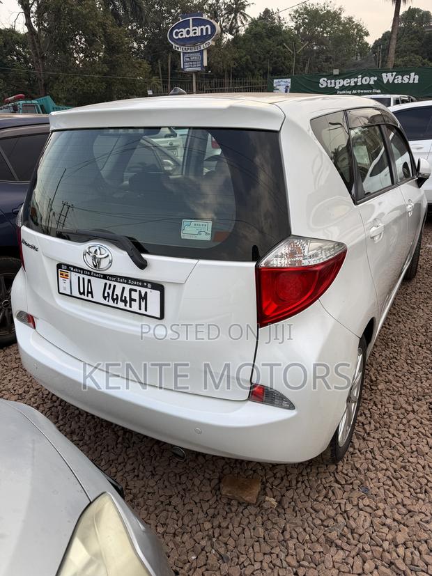 Toyota Ractis 1.5 AWD 2012 White