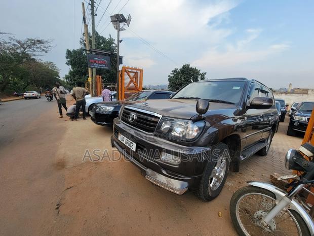 Toyota Land Cruiser 2008 Gray
