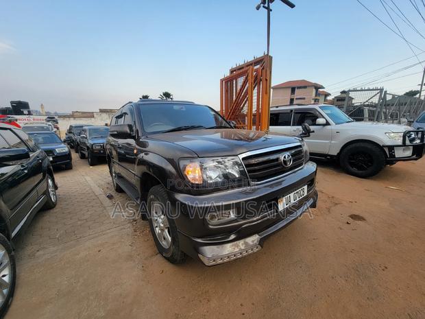 Toyota Land Cruiser 2008 Gray