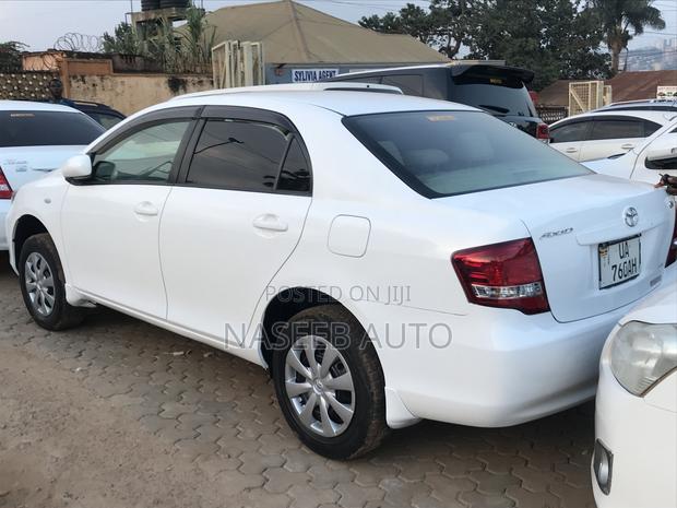 Toyota Axio 2010 White