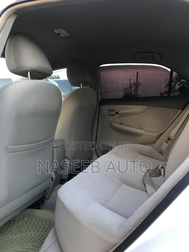 Toyota Axio 2010 White