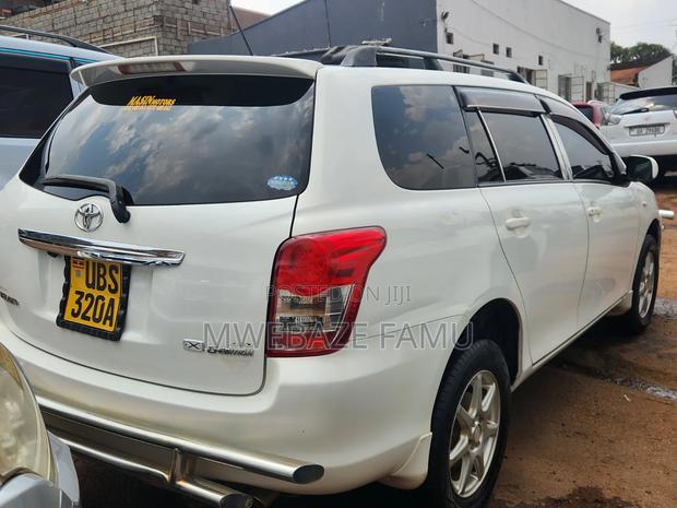 Toyota Corolla Fielder 2010 White