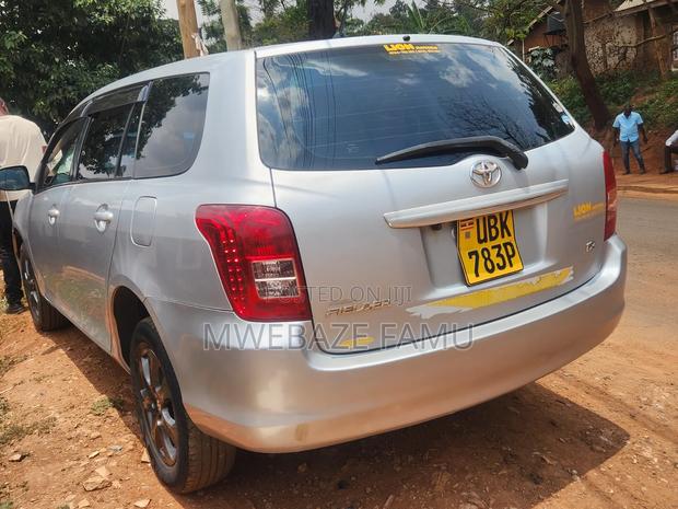 Toyota Corolla Fielder 2008