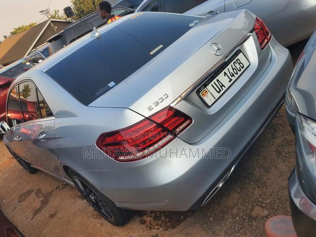 Mercedes-Benz E300 2013 Silver
