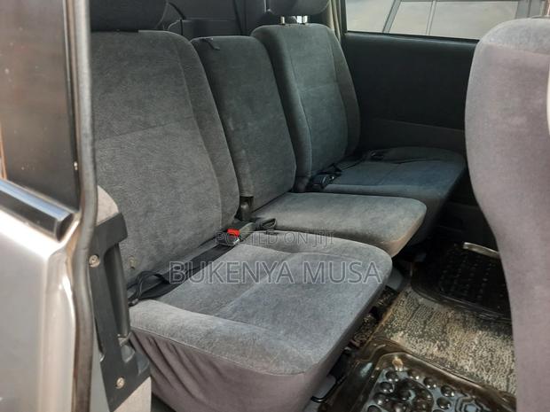 Toyota Noah 2006 Silver