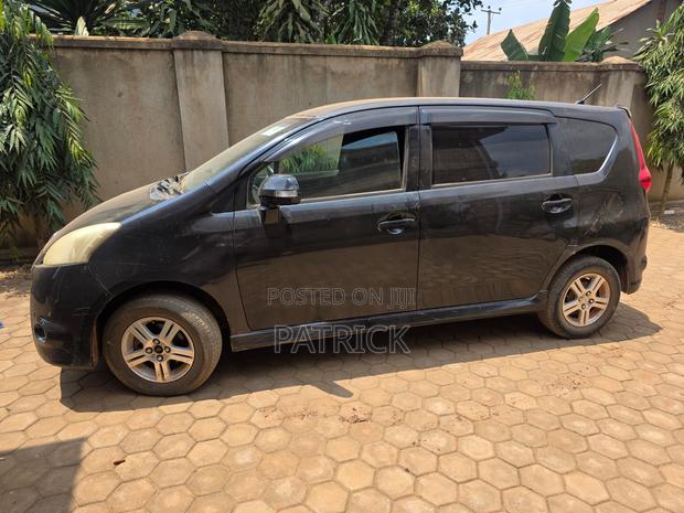 Toyota Passo Sette 2009 Black