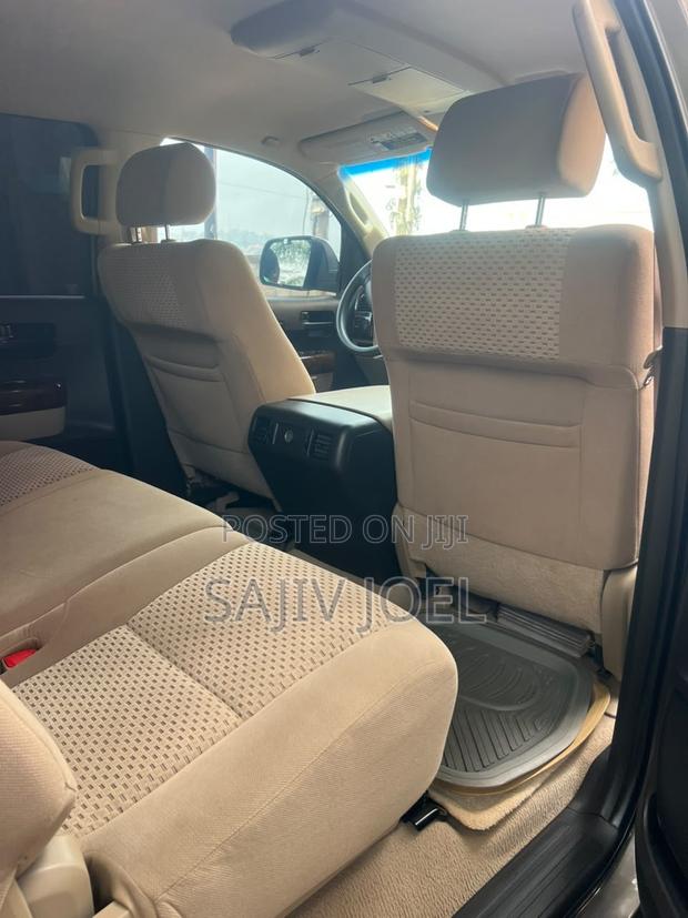 Toyota Tundra Regular Cab 4x4 2010 Silver