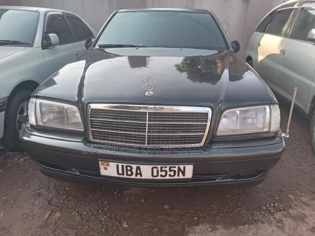 Mercedes-Benz C200 2000 Black