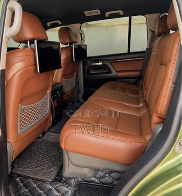Toyota Land Cruiser 4.5 V8 GXR 2018 Green