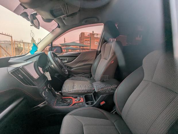 Subaru Forester 2019 Silver