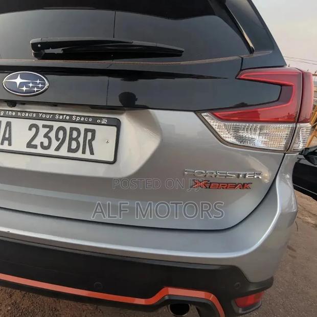 Subaru Forester 2019 Silver