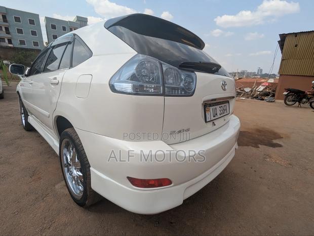 Toyota Harrier 2008 White