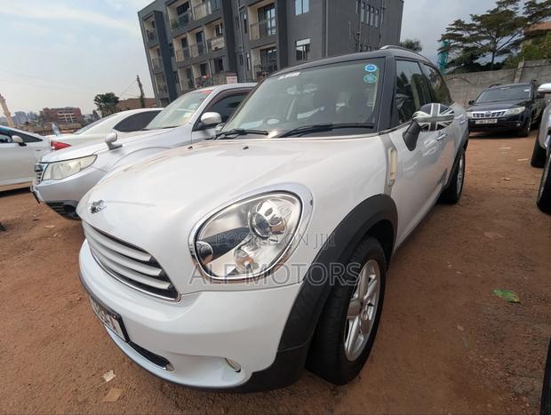 Mini Cooper 2013 White