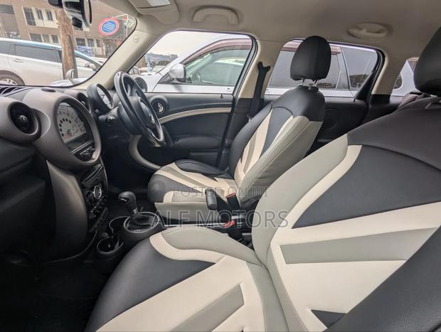 Mini Cooper 2013 White