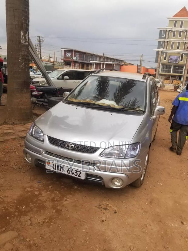 Toyota Corolla Spacio 1.8 X 2WD 2004 Silver