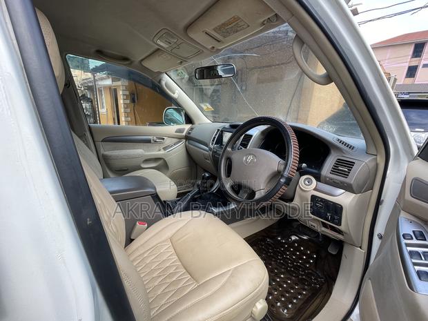 Toyota Land Cruiser Prado 2008 White