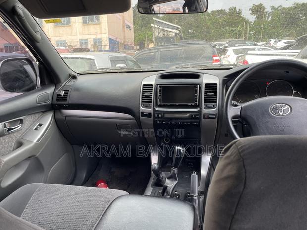 Toyota Land Cruiser Prado 2008 White