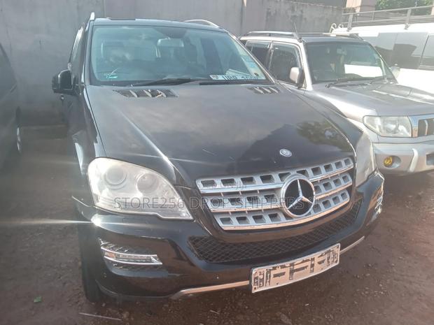 Mercedes-Benz 350D 2015 Black
