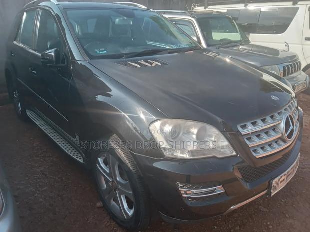 Mercedes-Benz 350D 2015 Black
