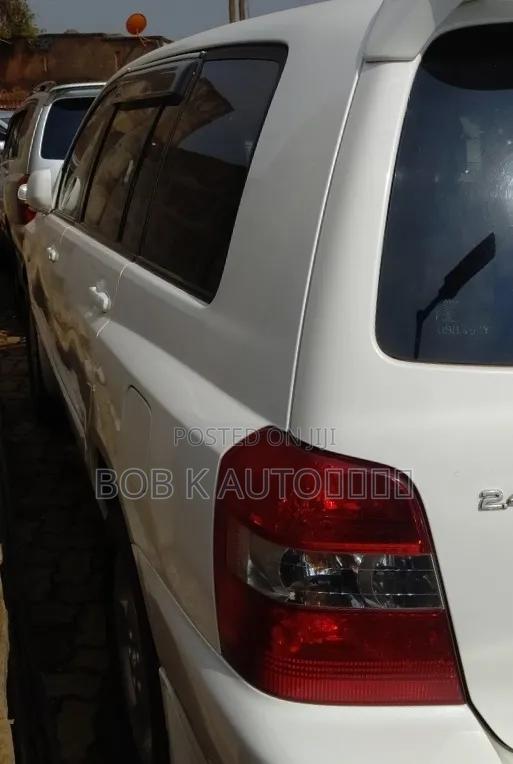 Toyota Kluger 2007 White