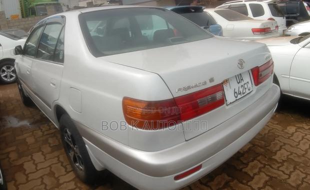 Toyota Corona Premio 2001 Silver