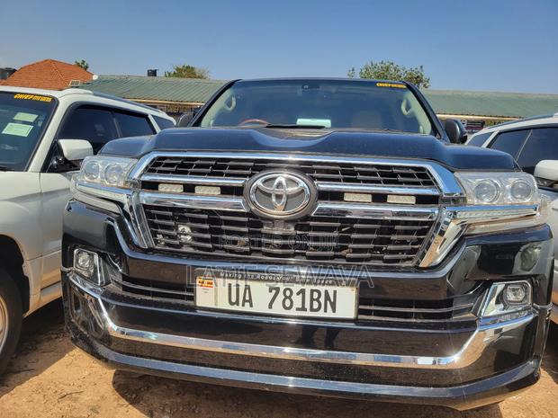 Toyota Land Cruiser 4.5 V8 GX-R 2015 Black