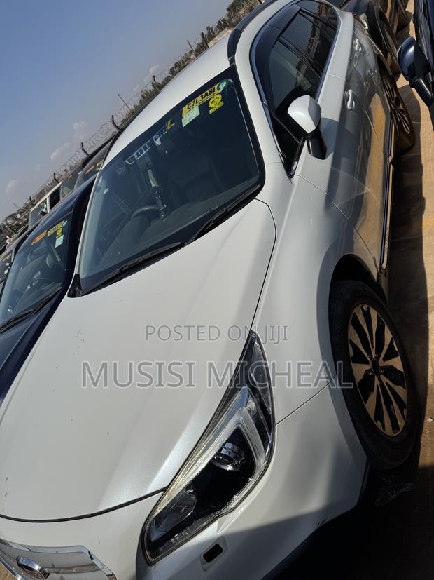 Subaru Outback 2.5i Limited AWD 2017 White