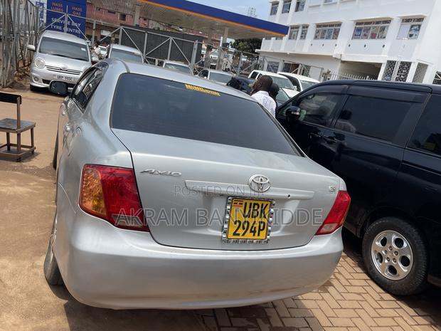 Toyota Axio 2011 Silver