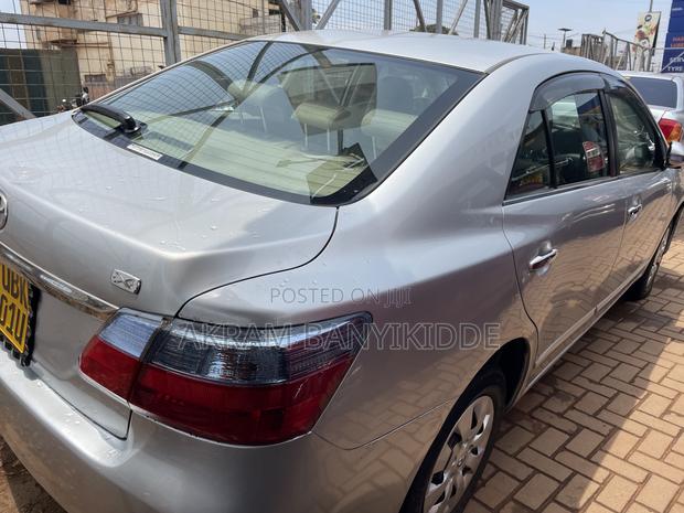 Toyota Premio 2009 Silver