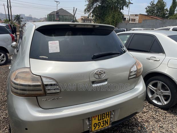 Toyota Blade 2011 Silver