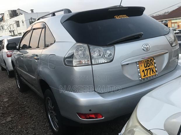 Toyota Harrier 2011 Silver