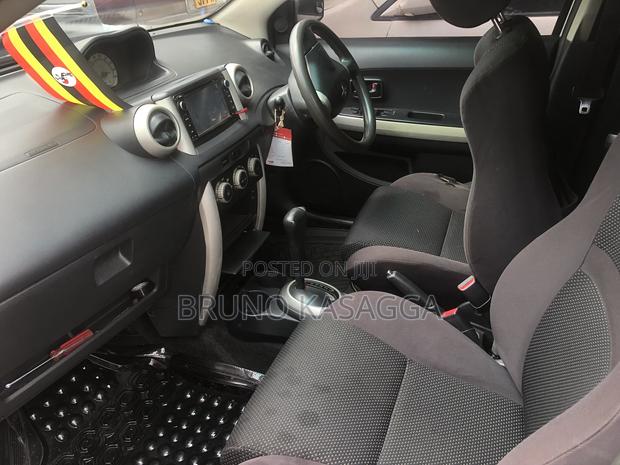 Toyota IST 2002 Silver