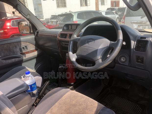 Toyota Land Cruiser Prado 1999 White