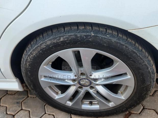 Mercedes-Benz C180 2012 White