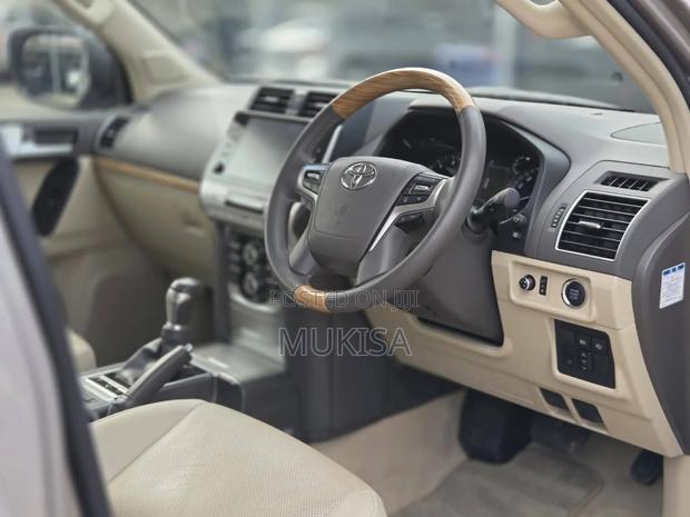 Toyota Land Cruiser Prado 4.0 Petrol TZ-G 2020