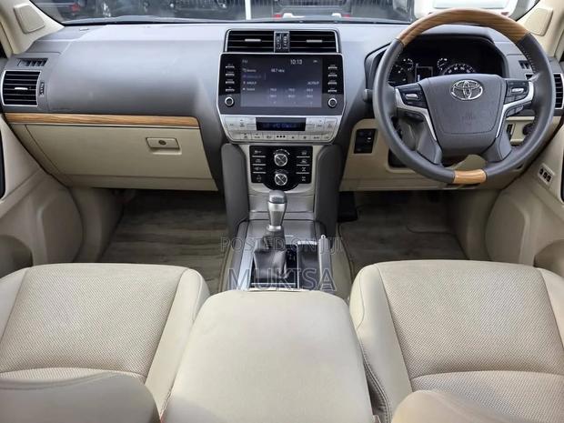 Toyota Land Cruiser Prado 4.0 Petrol TZ-G 2020