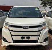 Toyota Noah 2018 White for sale