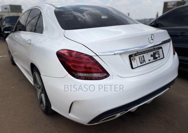 Mercedes-Benz C200 2015 White