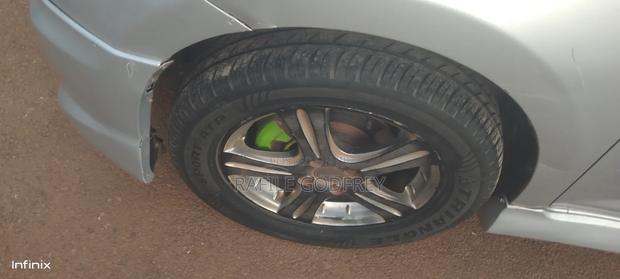 Toyota Ractis 2009 Silver