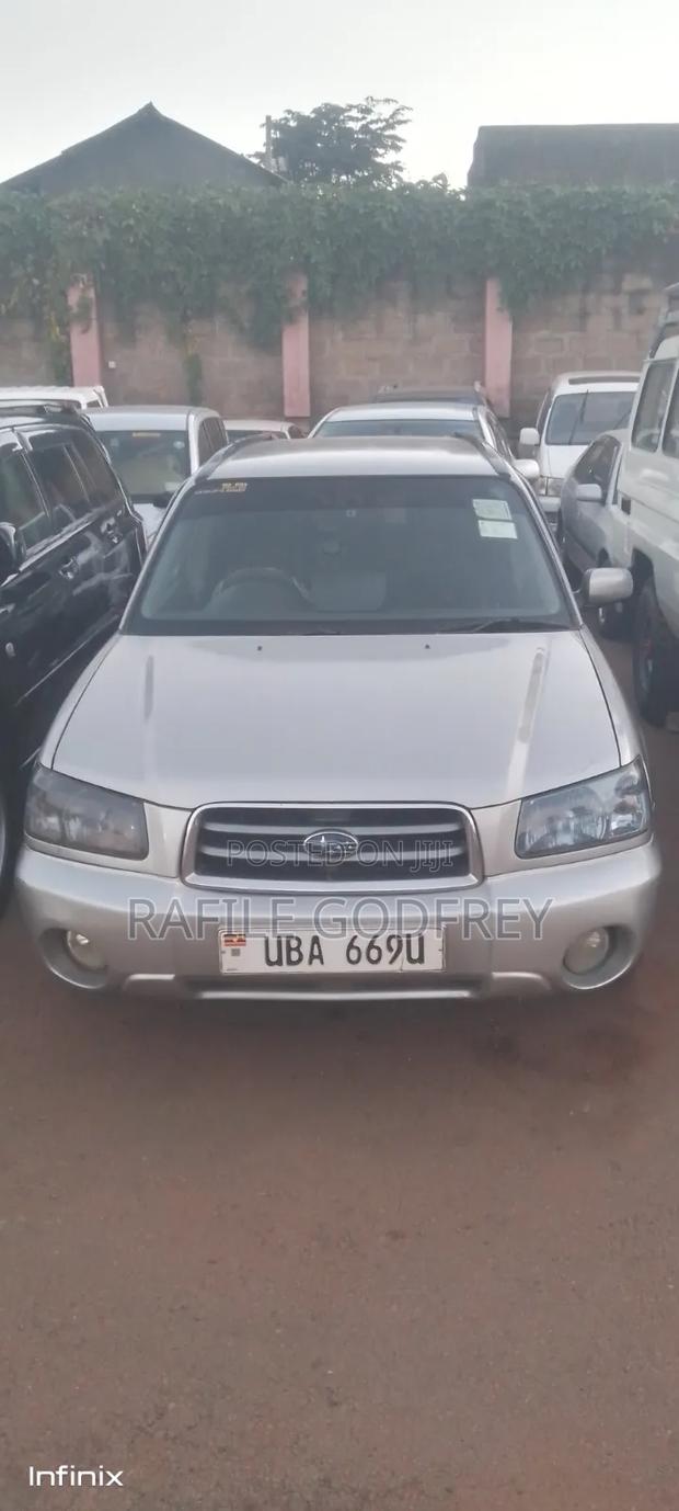 Subaru Forester 2001 Silver