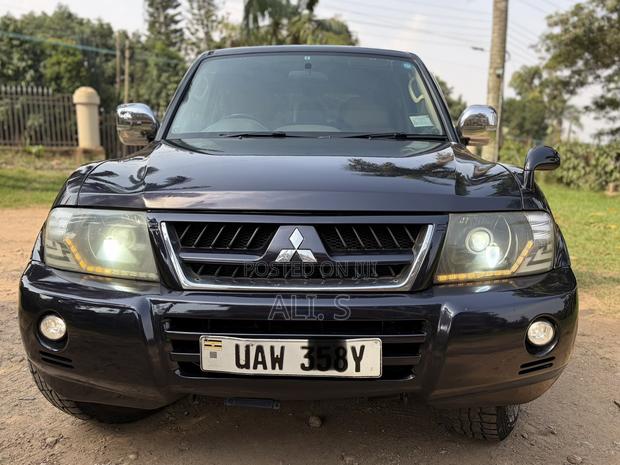 Mitsubishi Pajero 2001 Purple