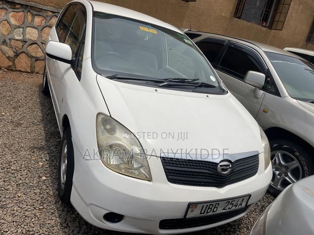 Toyota Corolla Spacio 2005 White