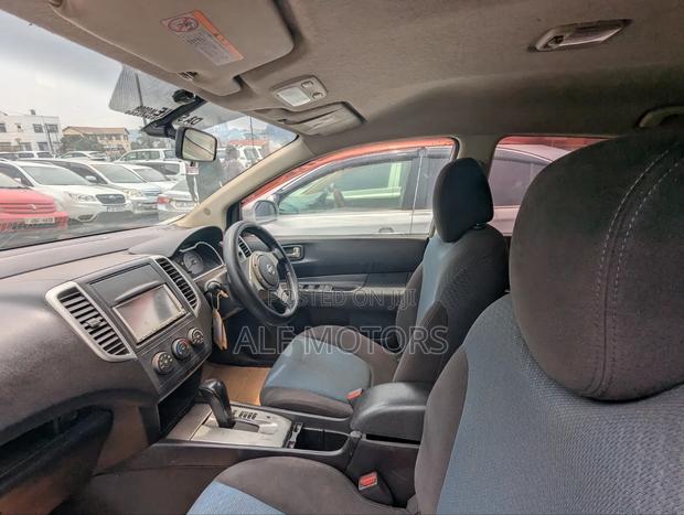 Nissan Wingroad 2004 Silver