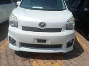 Toyota Voxy 2013 White for sale