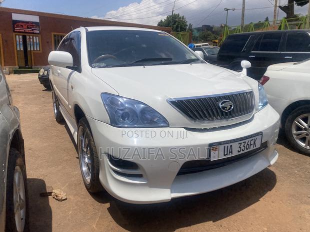 Toyota Harrier 2010 White