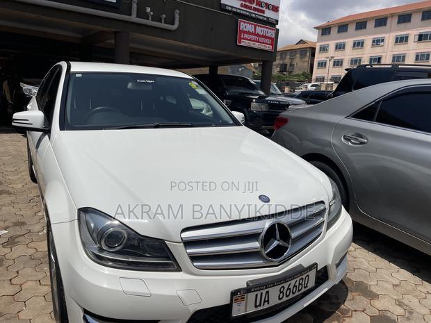 Mercedes-Benz C180 2016 White