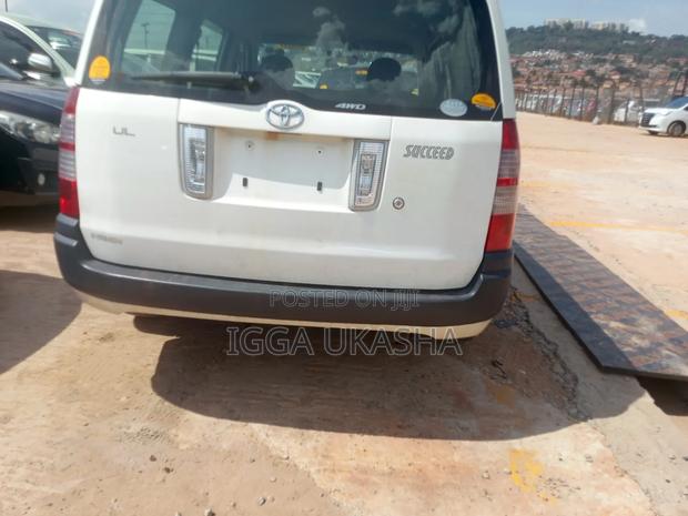 Toyota Probox 2013 White