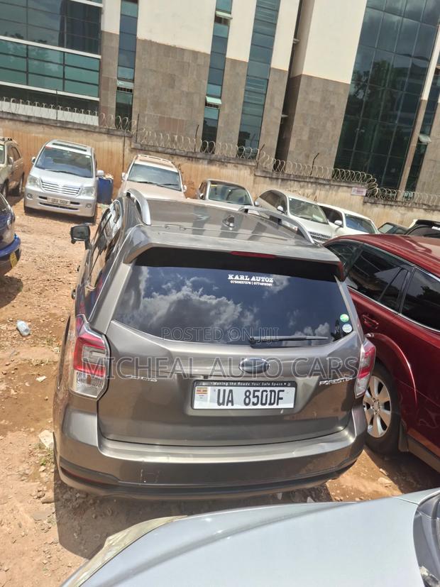 Subaru Forester 2016 Gray